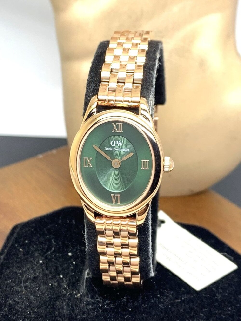 Daniel Wellington Women's Watch DW00100806 Green Dial Rose Gold Steel Oval 22mm